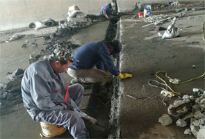 辽源铁路框架桥伸缩缝堵漏